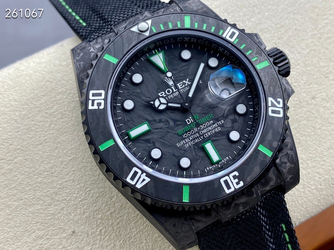 超人気サブマリーナー DIWカーボンファイバー グリーン 40MM 【VS工場出品】69237bx[2]