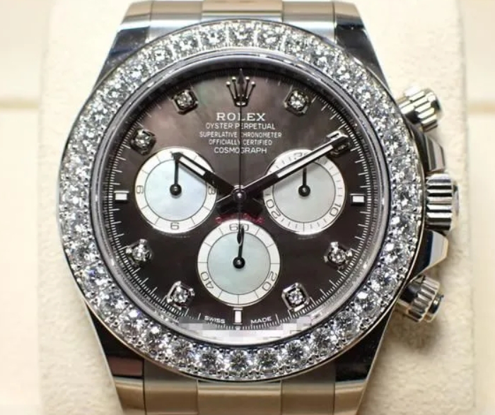 40MM ロレックス デイトナコピー ブラックシェル 8Pダイヤ ベゼルダイヤ126579RBR