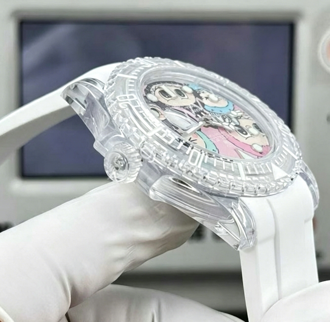 高透明度ROLEX サブマリーナ クリスタルケース × ラブラブ（Labubu）カスタム限定モデル[2]