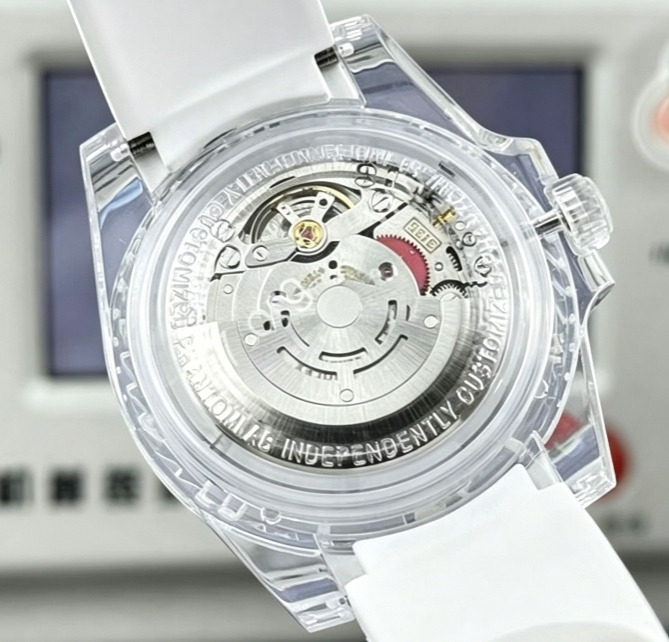 高透明度ROLEX サブマリーナ クリスタルケース × ラブラブ（Labubu）カスタム限定モデル[3]