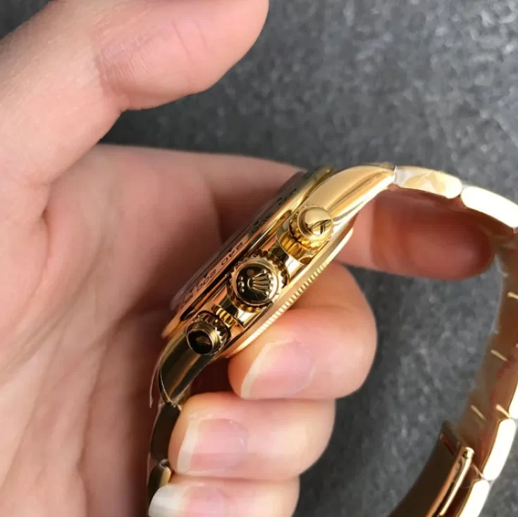芸能人コピーロレックスM116508-0006 コスモグラフ デイト40mm シャンパン