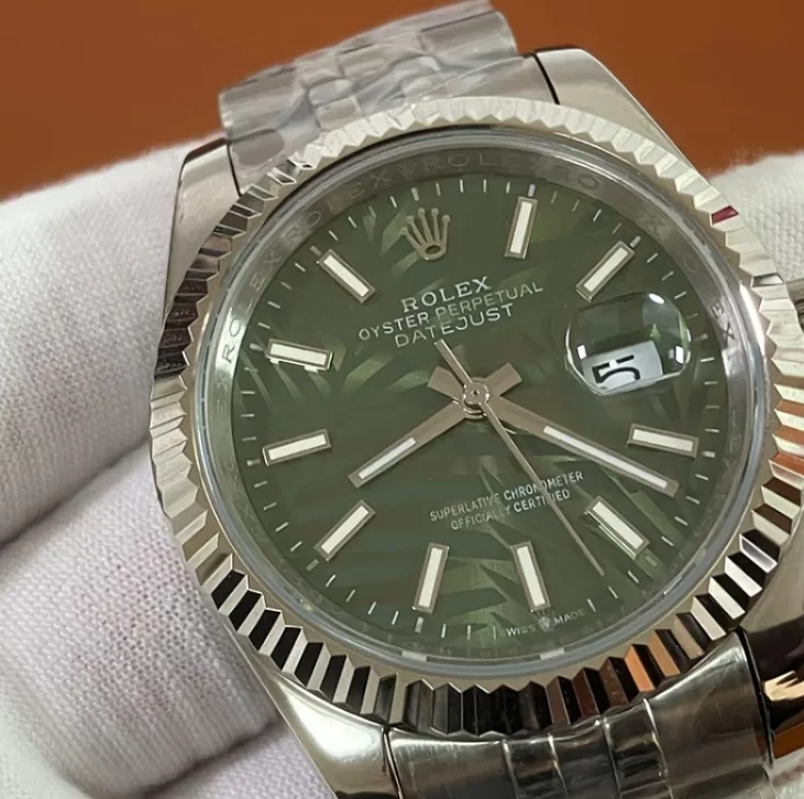人気41mmデイトジャストコピー、ROLEX 126334 グリーンパームモチーフ
