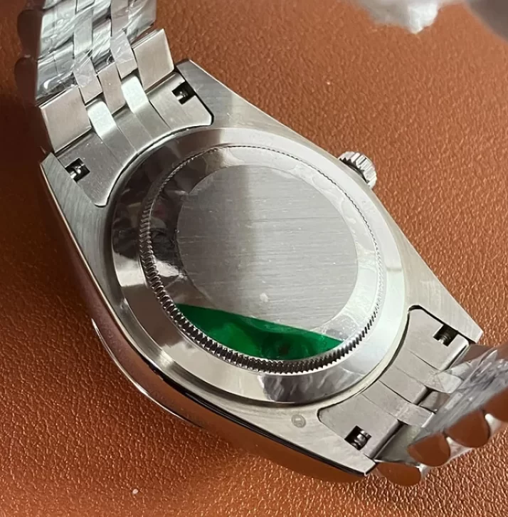 人気41mmデイトジャストコピー、ROLEX 126334 グリーンパームモチーフ