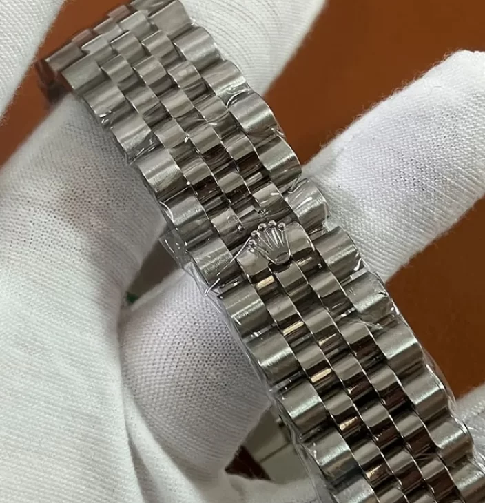 人気41mmデイトジャストコピー、ROLEX 126334 グリーンパームモチーフ