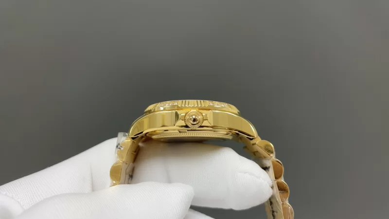 ロレックス レディースデイトジャスト 34mm シャンパン文字盤 ダイヤベゼル ラグジュアリー