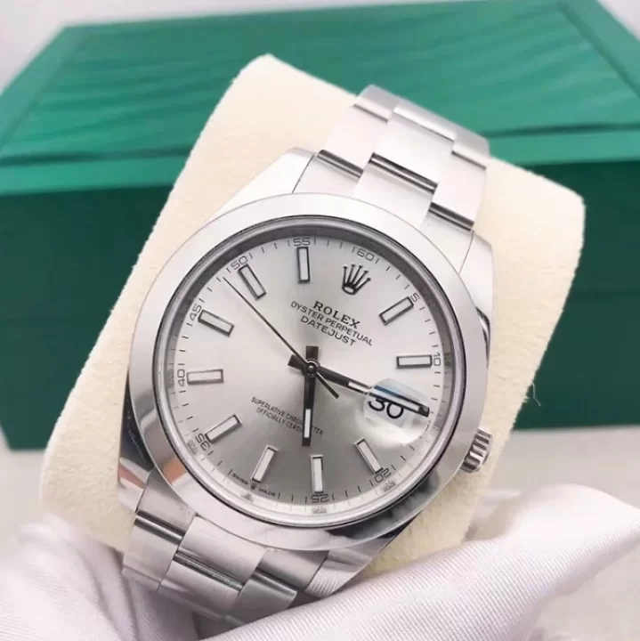 高品質デイトジャスト ロレックススーパーコピー M126300-0003 【3連ジュビリー】