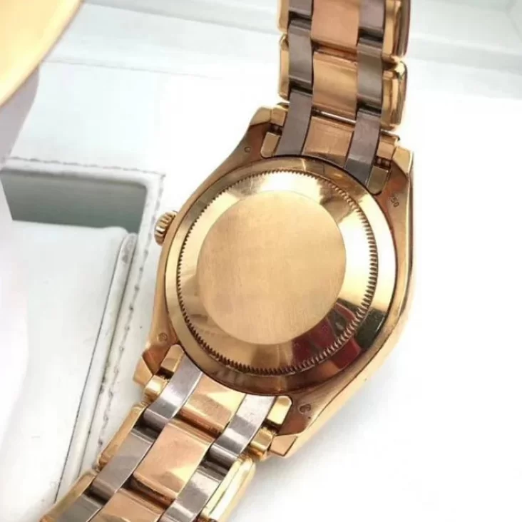 品質良好 ロレックスコピー デイデイト 36mm 18948BIC ダイヤモンド