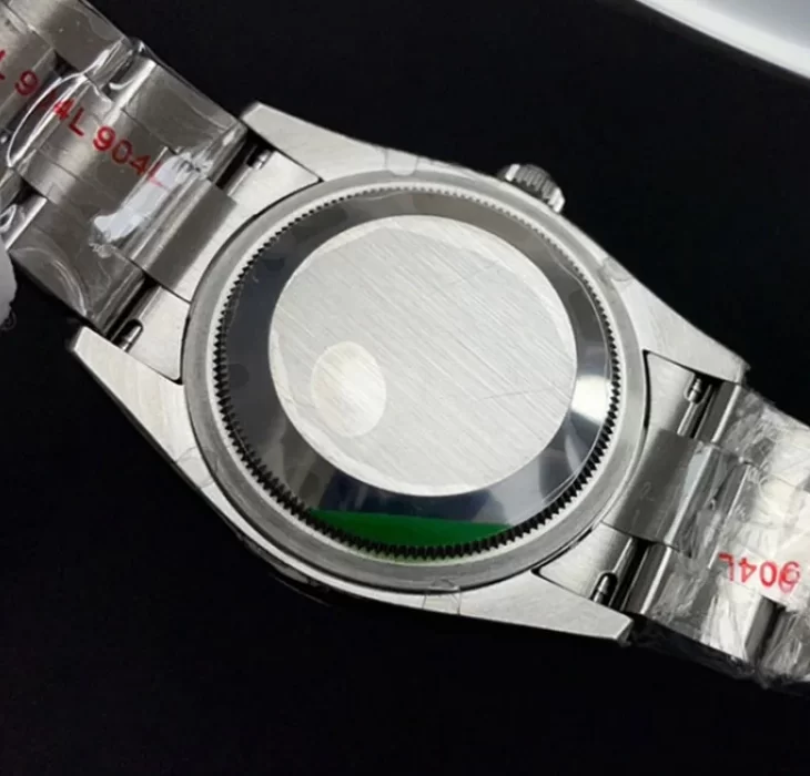 36mm グリーン ROLEX M126000-0005 オイスターパーペチュアル