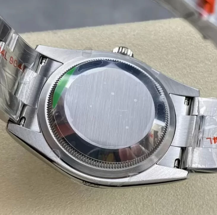 ロレックスコピー工場直売 M126000-0009 オイスター パーペチュアル 36mm セレブレーション